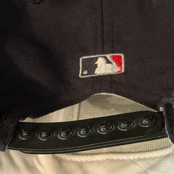 Vintage 1990’s Atlanta Braves Snap Back Baseball Cap Small-Medium - Picture 2 of 7